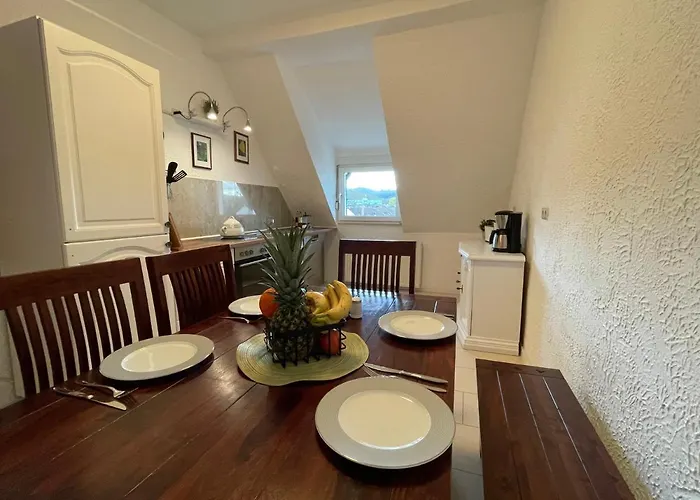 Dilara By Ninja Spaces - 105qm Maisonette, Garten, Parkplatz