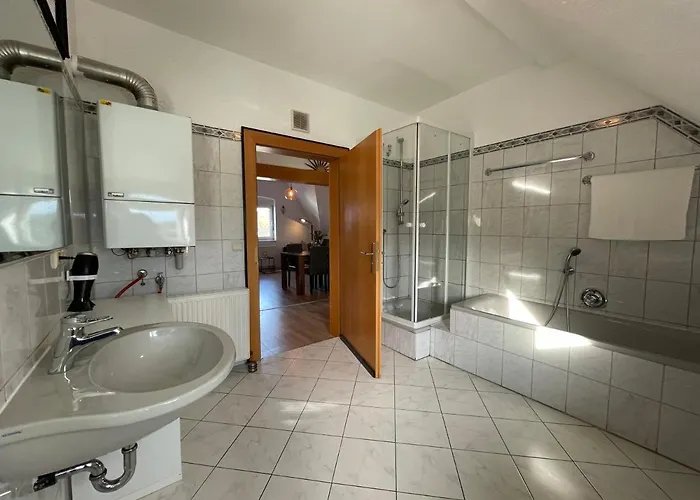 Dilara By Ninja Spaces - 105qm Maisonette, Garten, Parkplatz * ارنسبرغ